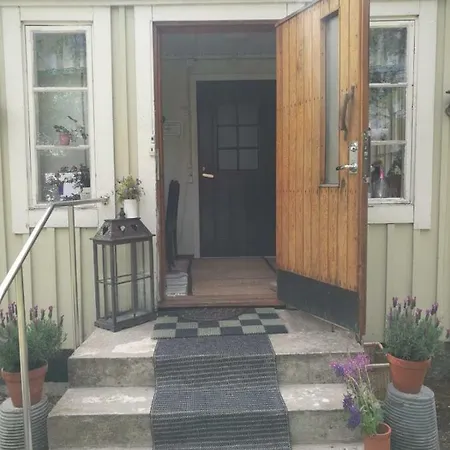 Bed & Breakfast Mustijoki 3*