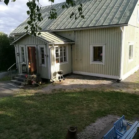 Mustijoki 3*