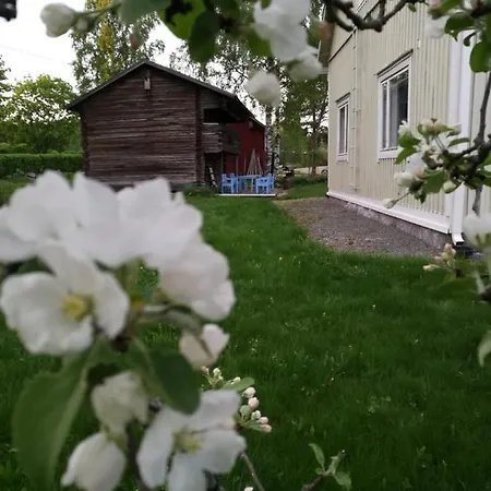 فندق مبيت وإفطار Mustijoki